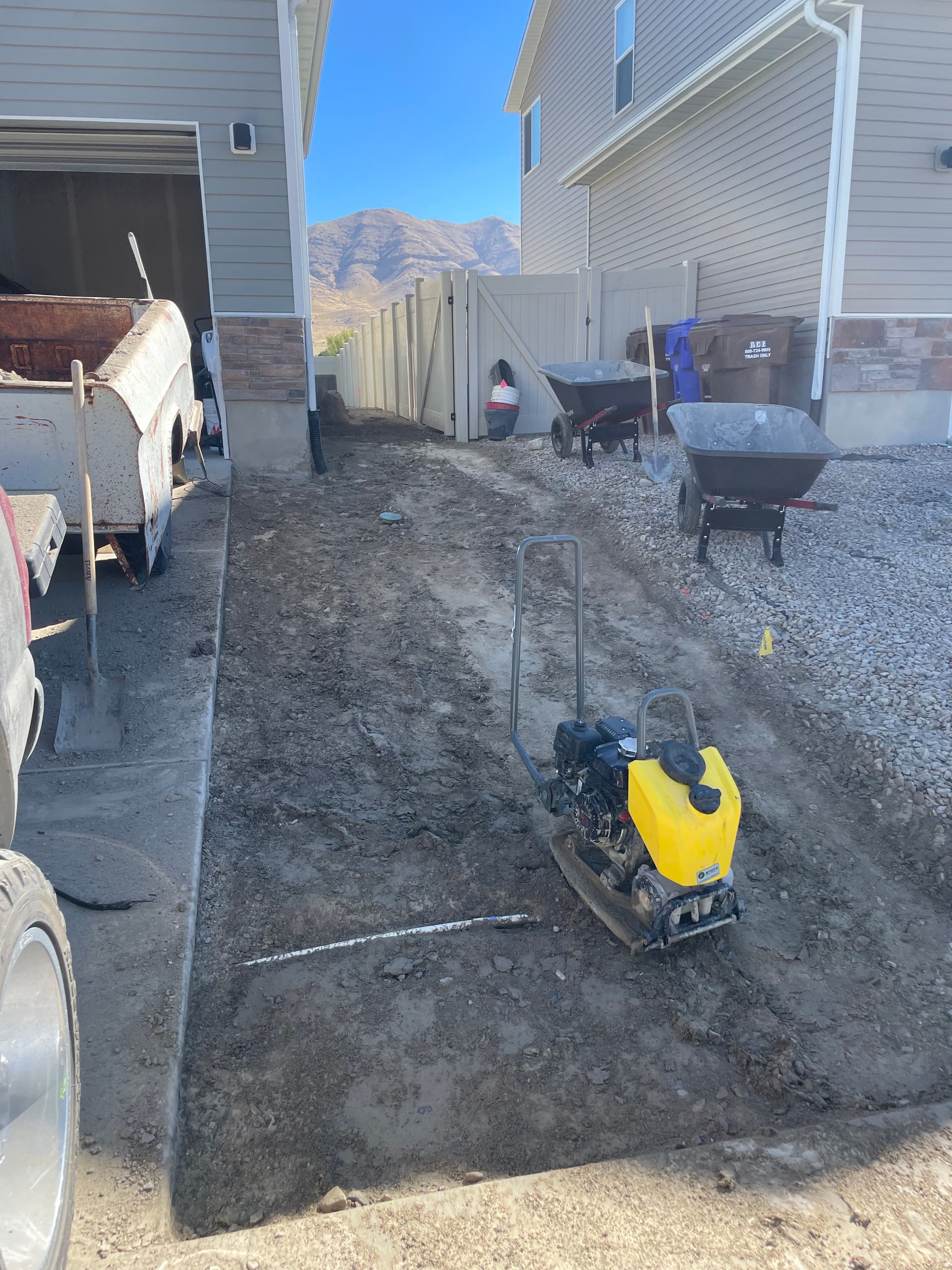 Gallery photos for Gravel Driveway + Side Yard Installation Project in Eagle Mountain: Image #6