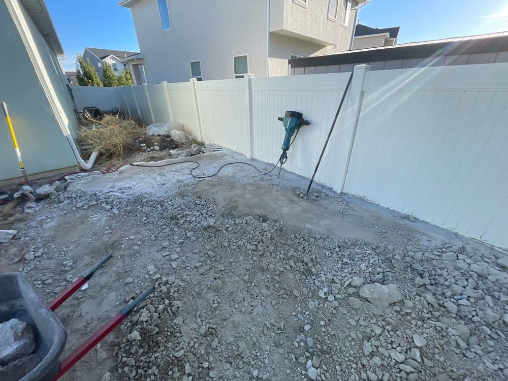 Efficient Concrete Removal with Skilled Expertise